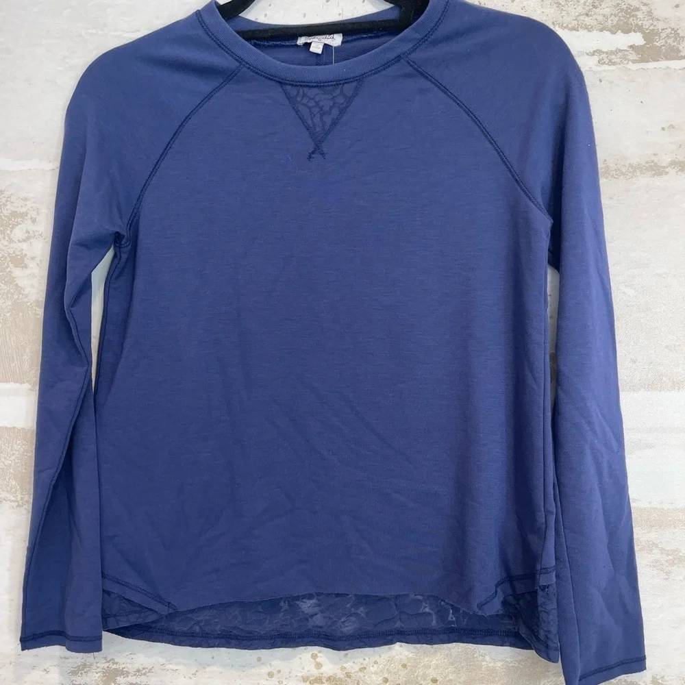 Girls splendid size 12 navy blue long sleeve top (NWT)